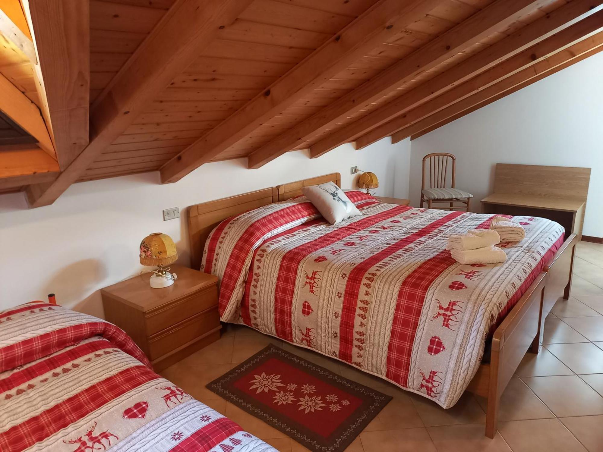 B&B Piazzi Di Katia Caderzone Exteriör bild